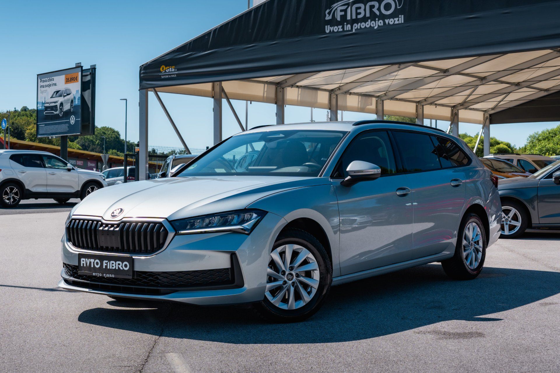Škoda Superb Combi 2.0 TDI avt. 110 kW Essence – rabljeno vozilo, Avto Fibro